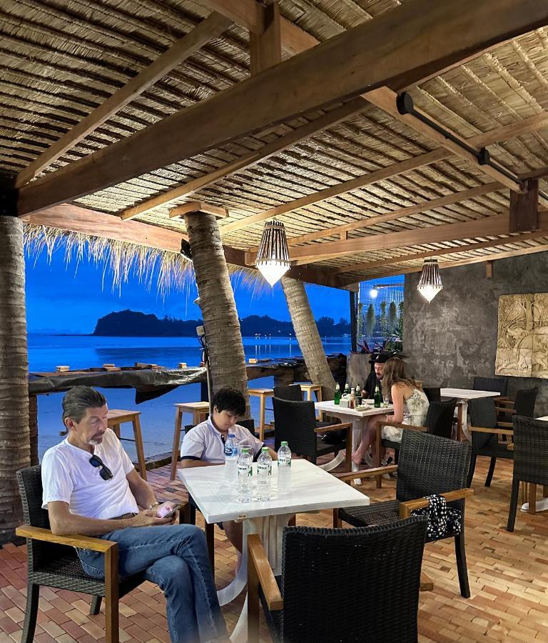 Noble House Beach Resort Koh Lanta Ngoại thất bức ảnh