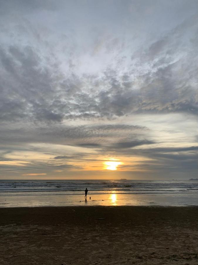 Noble House Beach Resort Koh Lanta Ngoại thất bức ảnh