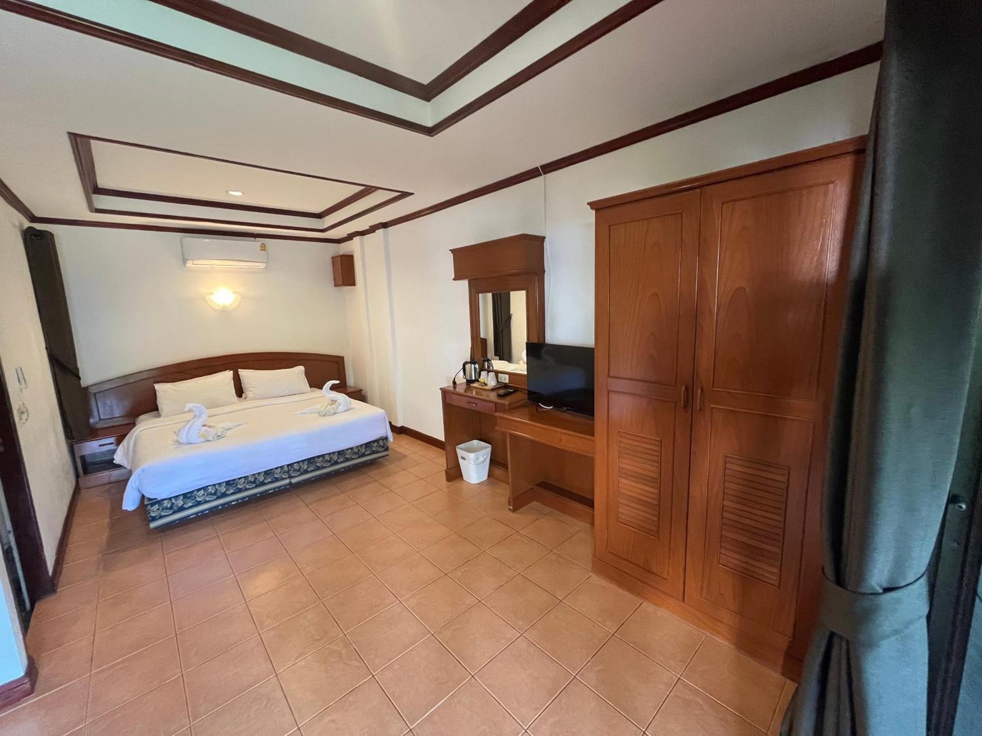 Noble House Beach Resort Koh Lanta Ngoại thất bức ảnh