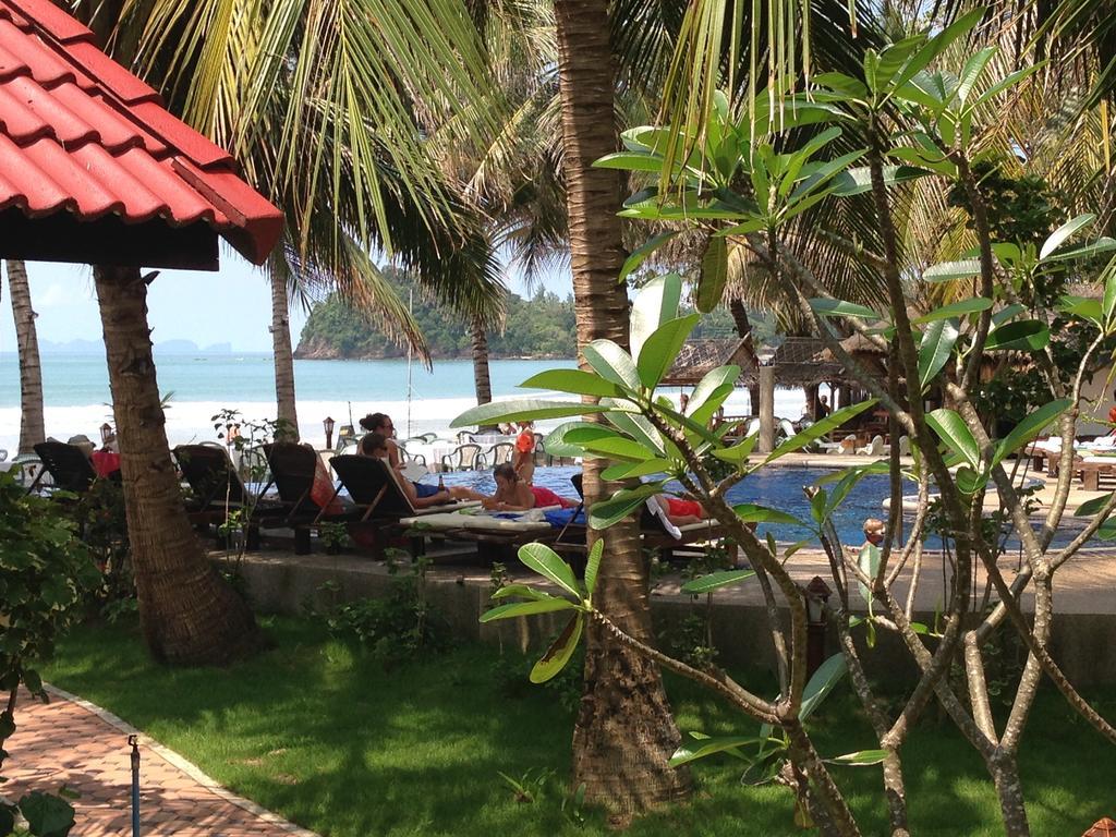 Noble House Beach Resort Koh Lanta Ngoại thất bức ảnh