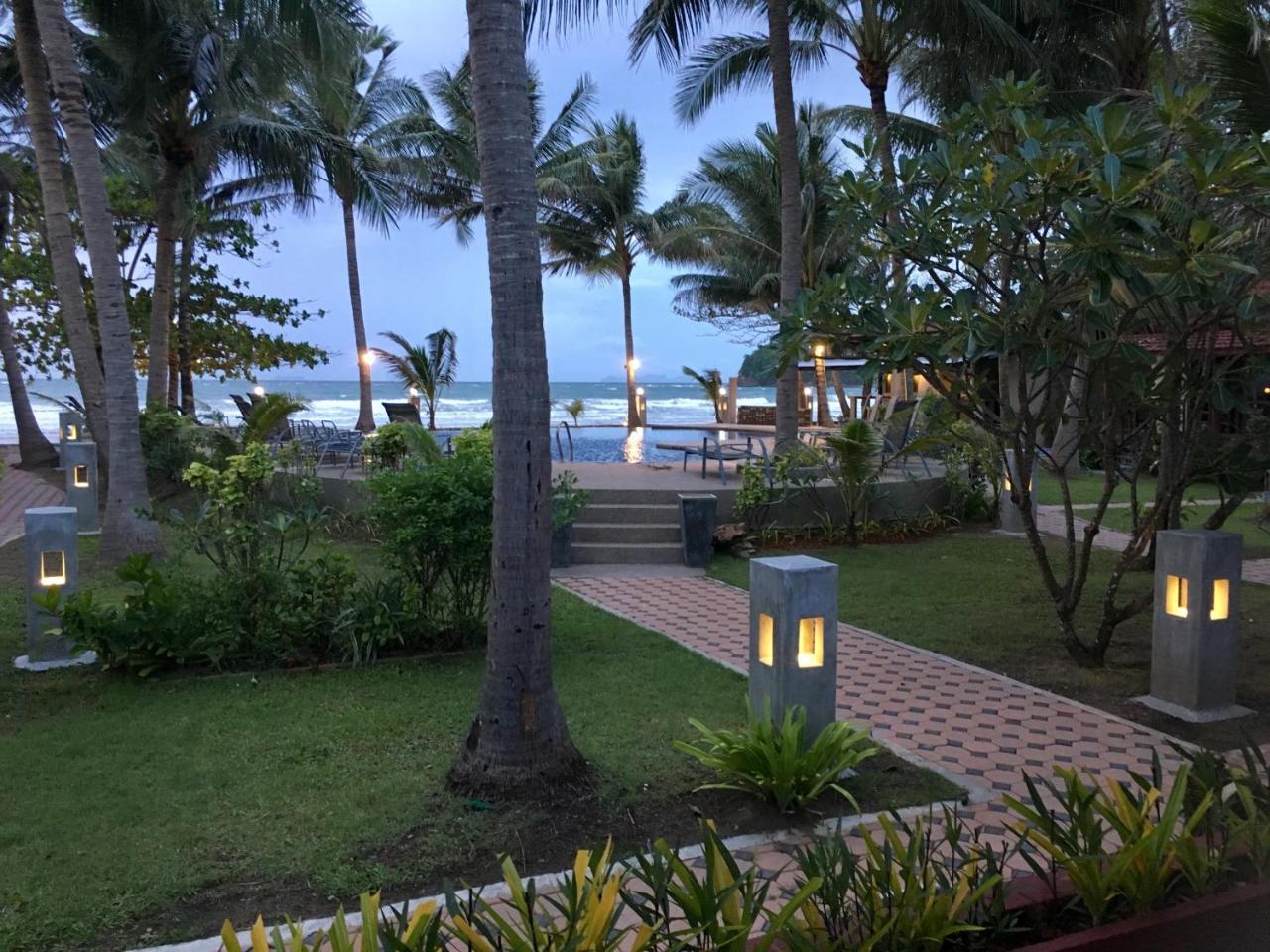 Noble House Beach Resort Koh Lanta Ngoại thất bức ảnh